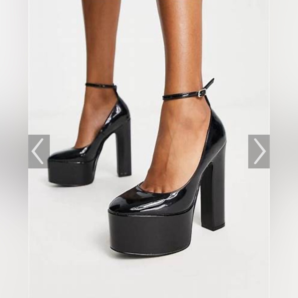 Steve Madden Black Skyrise Heels